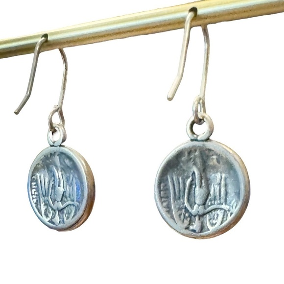 VTG | Silver-Tone Roman Coin Style Earrings - Picture 3 of 5